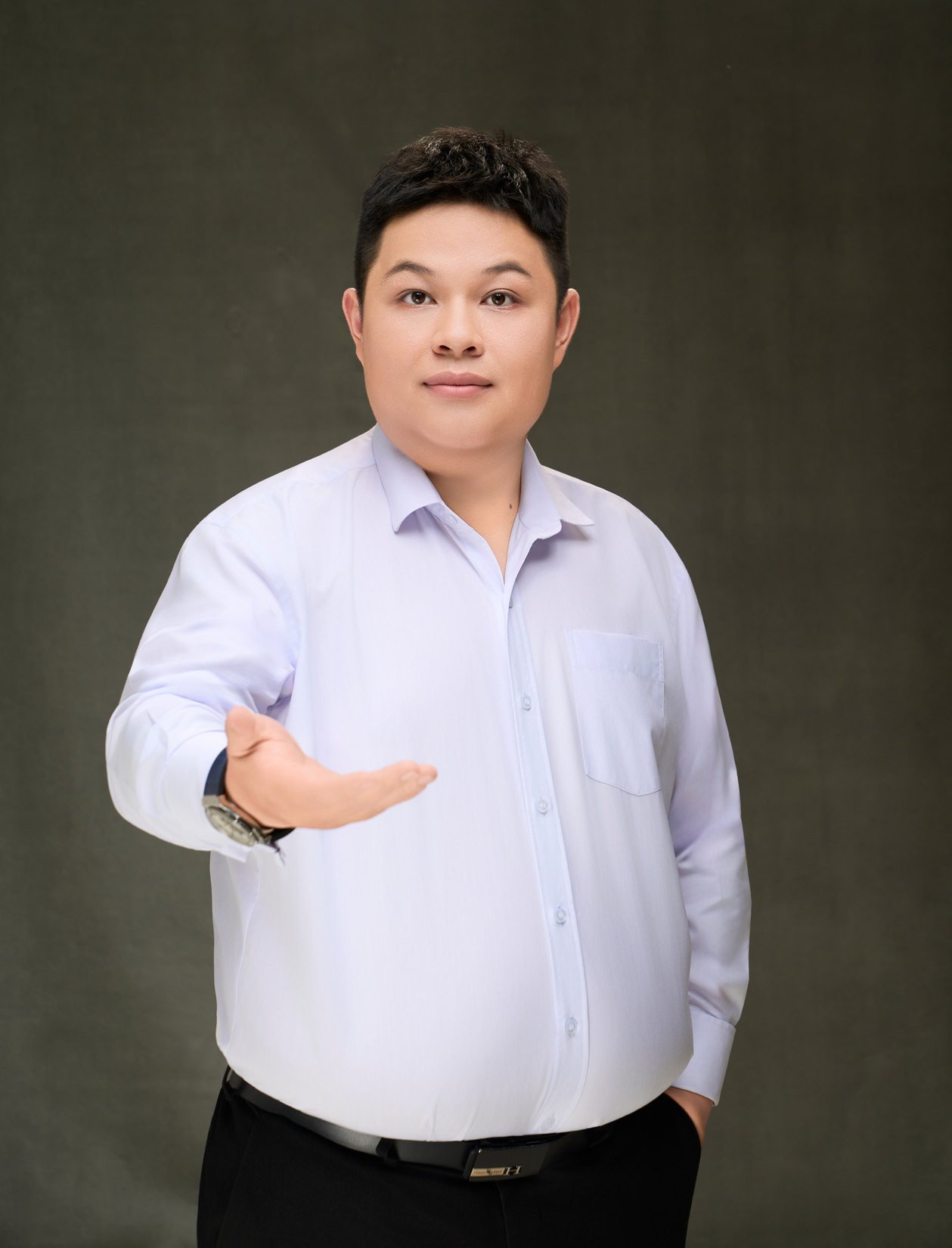 Chân dung nhiếp ảnh gia Phan Văn Ly Hùng